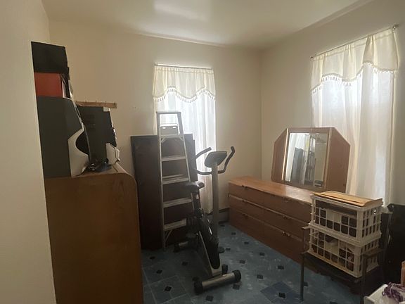 5th image of 240 W 111th St APT 6C
