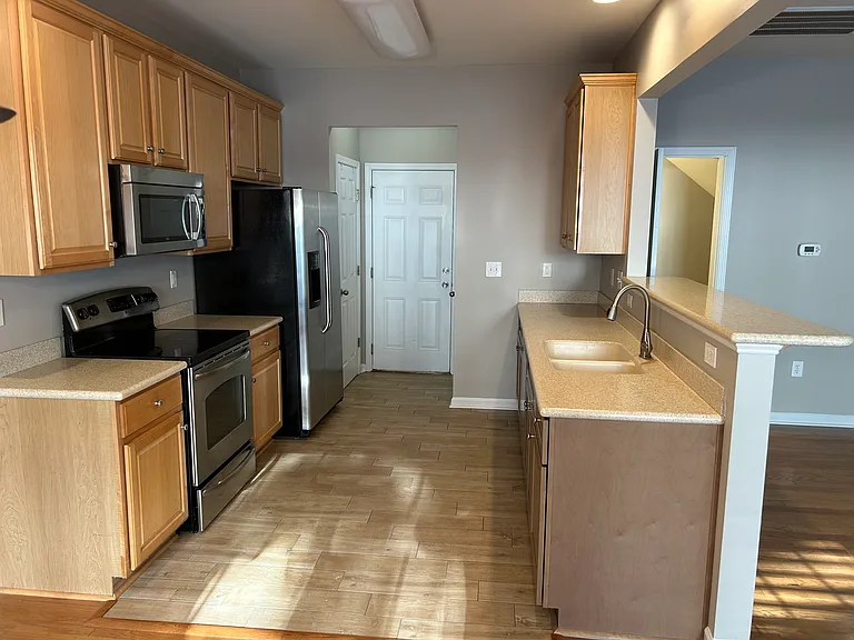 436 Lazy Creek Ln — Photo 7