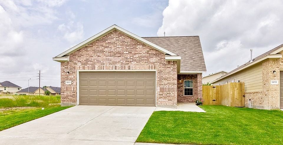 1st image of 14927 Hidalgo Valley Ln