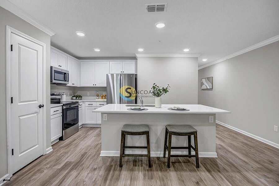 1st image of 1516 Yelford Cir #201