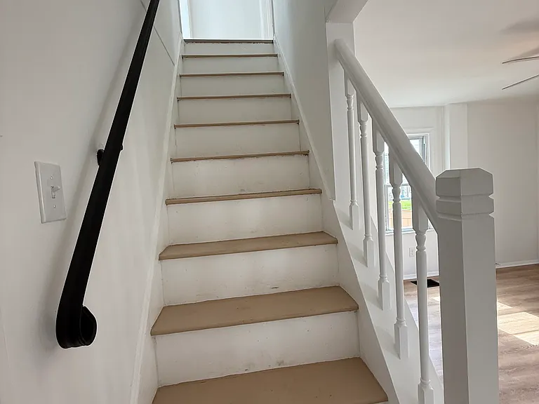 35 Harding Ave — Photo 58