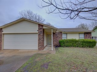 1505 N Poplar Ave, Broken Arrow, OK 74012