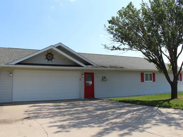 114 Harbor Dr, Lake View, IA 51450