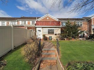 13677 71st Rd, Flushing, NY 11367