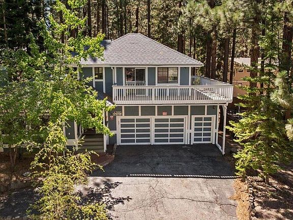 3rd image of 814 Crestwood Dr