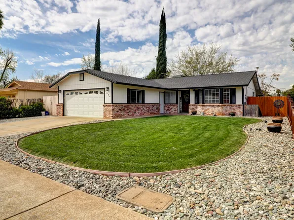 3644 Dune St, Redding, CA 96002