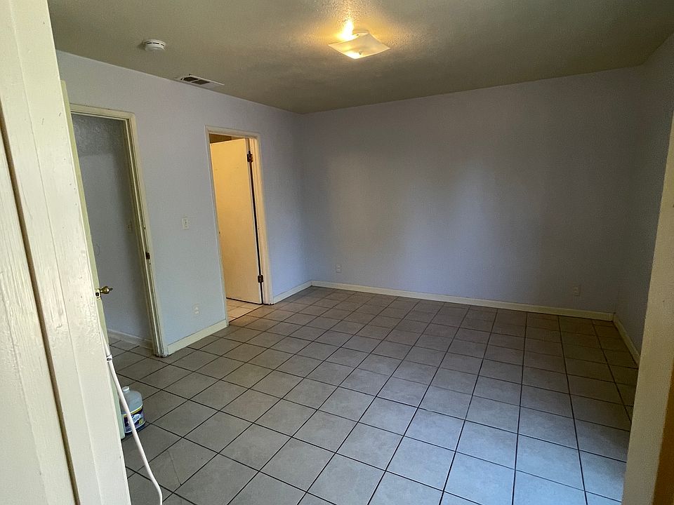 1st image of 4941 Morningstar Dr