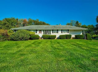 531 Hill St, Hamden, CT 06514