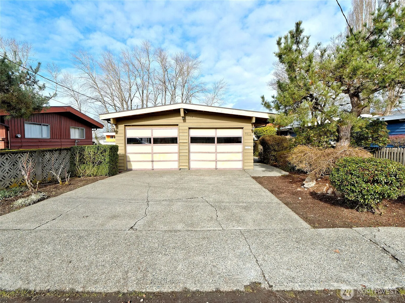 5538 S Norfolk Street photo 1