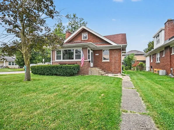 550 S Oakland Ave, Villa Park, IL 60181