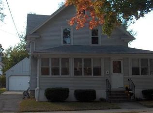 86 Sunapee St, Springfield, MA 01108