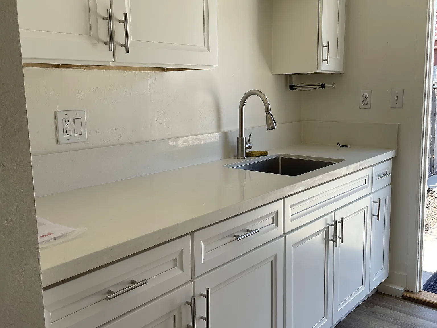 Studio, 450 sqft, $1,850 — Photo 4