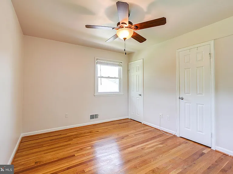 2708 Shanandale Dr — Photo 23