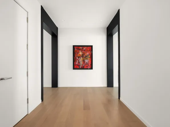7 Hubert Street 10B image 30 of 31