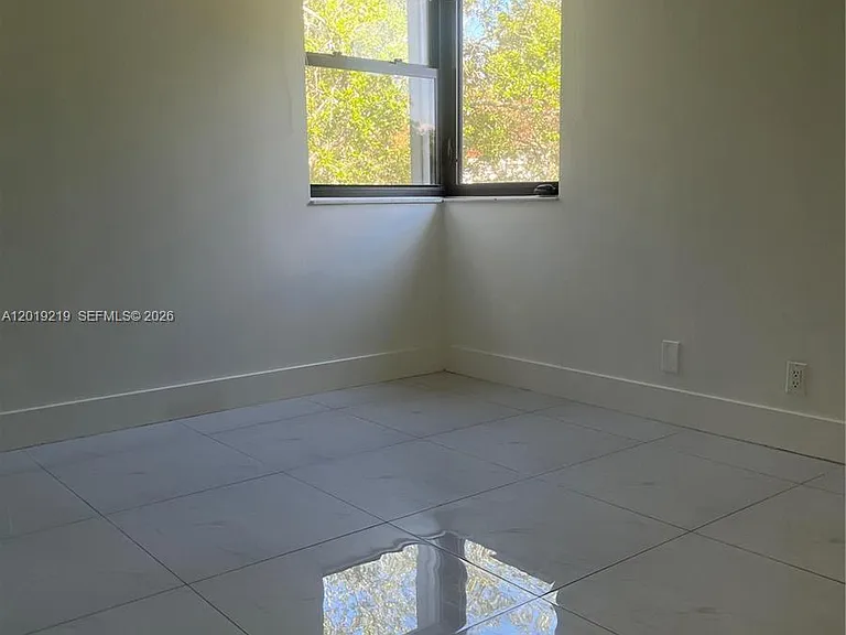 10121 W Sunrise Blvd #301 — Photo 7