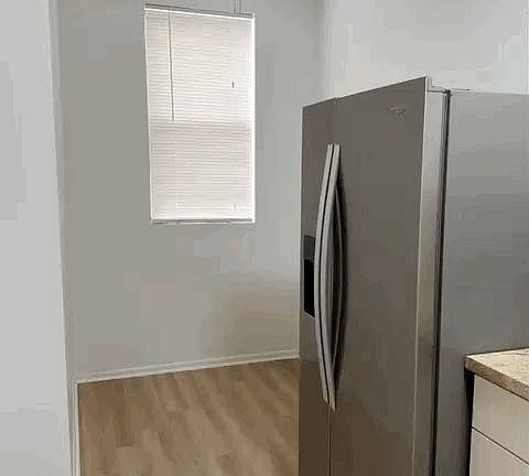 5th image of 215 Calabria Ave APT 4