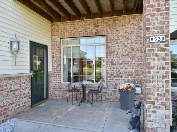 853 Cheyenne AVENUE #D, Grafton, WI 53024
