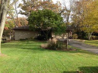 6722 Squire Ln, Loves Park, IL 61111