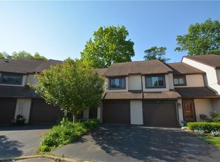 40 Menlo Pl, Rochester, NY 14620