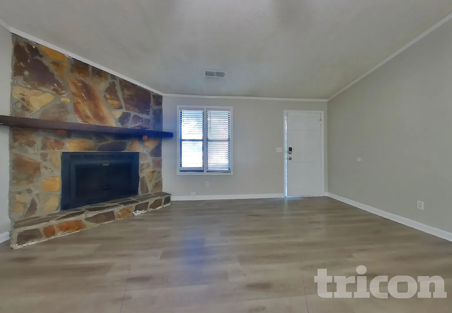 115 Sunnybrook Lane Woodstock GA — Photo 2