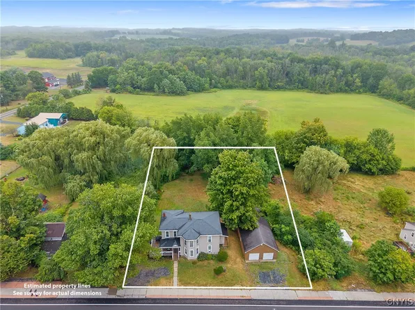 817 W Genesee Rd, Baldwinsville, NY 13027