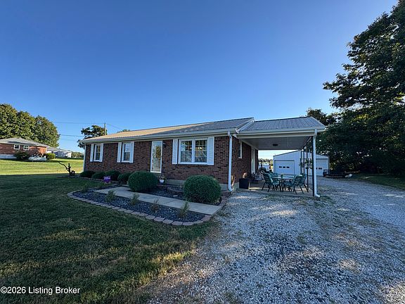 2nd image of 3315 Midway Rd