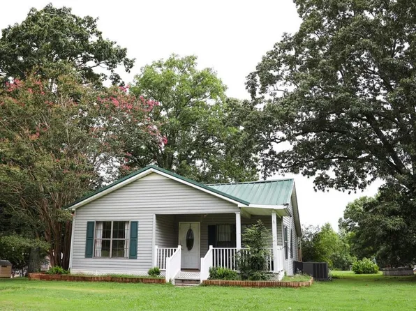 1425 County Farm Rd, Tuscumbia, AL 35674