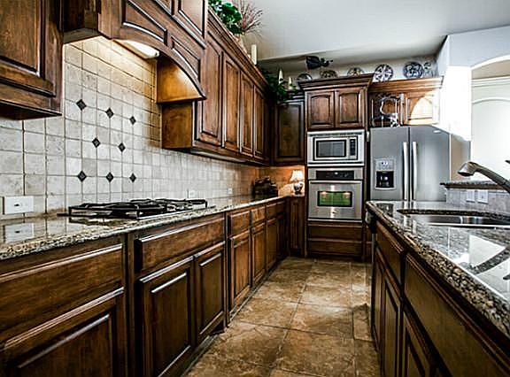 3rd image of 400 Sir Torin Ln