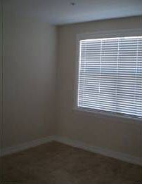 3rd image of 2729 NE 9th Ave