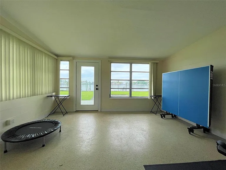 17045 Dolphin Dr — Photo 33