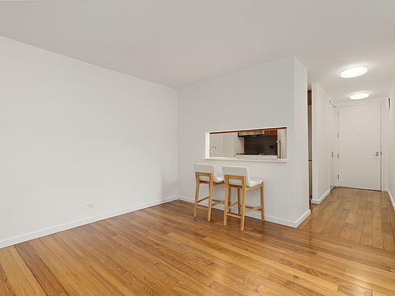 4th image of 515 E 72nd St APT 6C