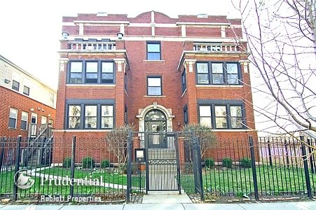 1st image of 5410 N Winthrop Ave