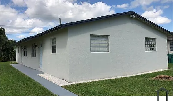 25430 SW 107th Ave — Photo 4