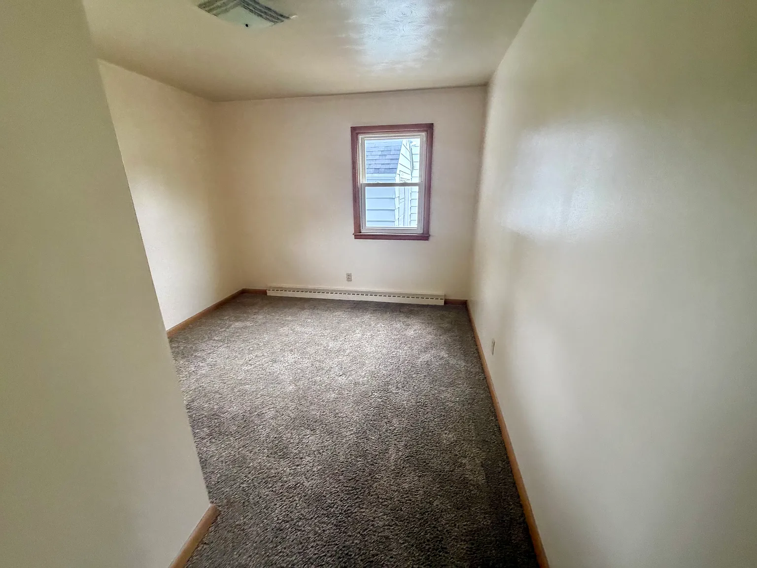 2 bed, 724 sqft, $975 — Photo 4