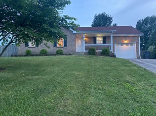 918 Lindsey Dr, Clarksville, TN
