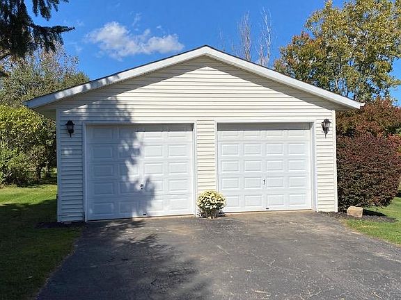 2nd image of 634 County Road 1302