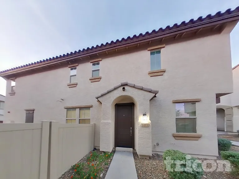 12572 W Lindbergh Dr — Photo 2