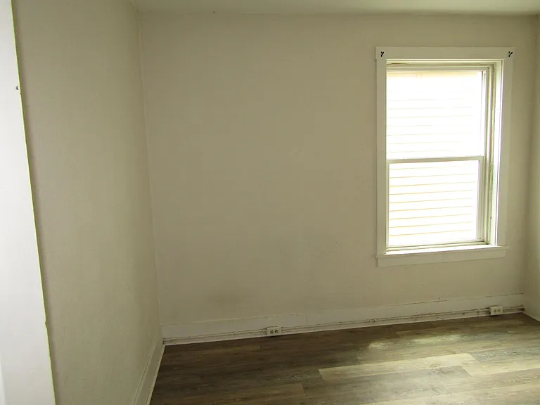 1698 Jackson St — Photo 3