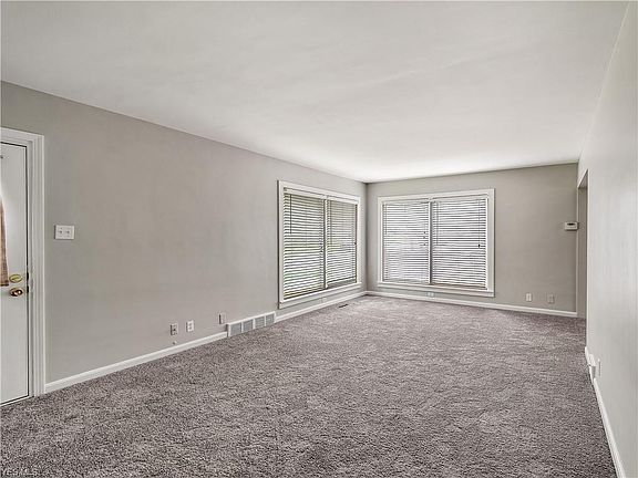 3rd image of 1560 Shatto Ave