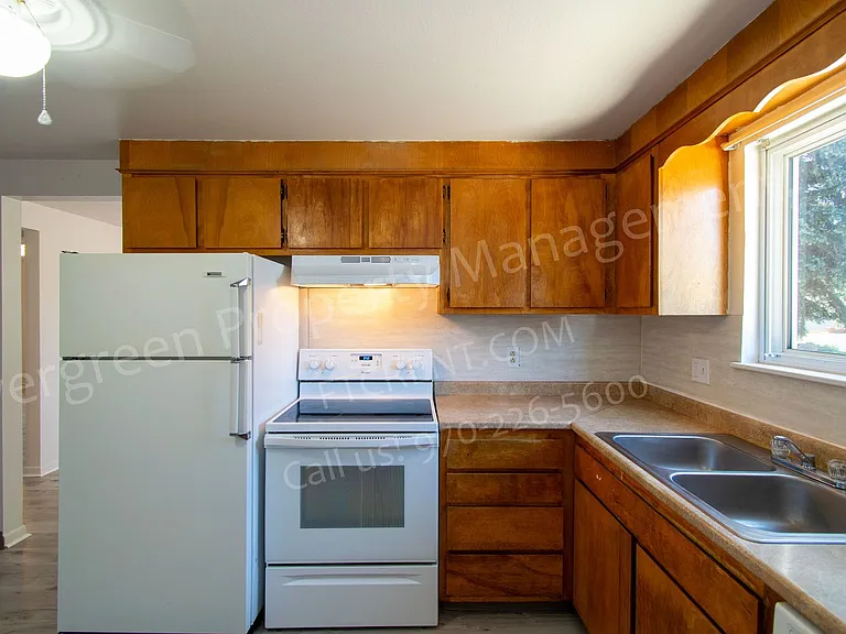 2 Bed 1 Bath near Warren Lake — Photo 9