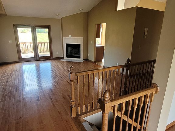 3rd image of 6376 Crystal Valley Dr