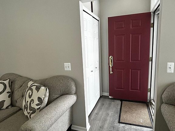 2nd image of 42808 Park Crescent Dr