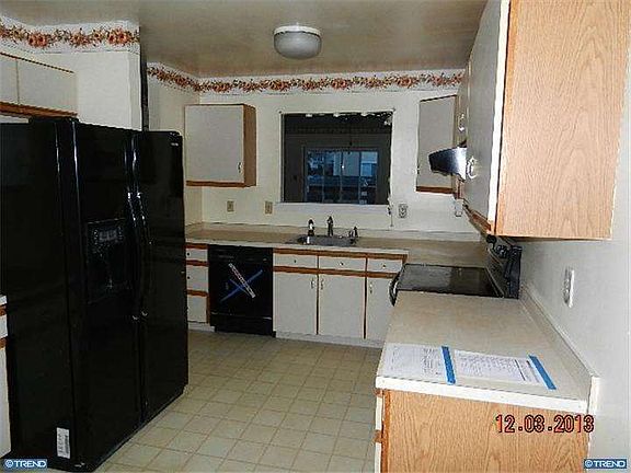 2nd image of 817 Sabina Cir