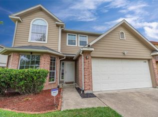 7719 Greenwood Point Dr, Cypress, TX 77433