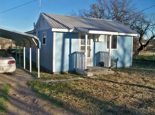 905 Llano St, Coleman, TX 76834
