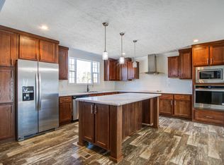 557 Old Greeleyville Rd, Greeleyville, SC 29056