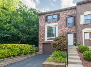 599 Thorncliffe Dr, Pittsburgh, PA 15205