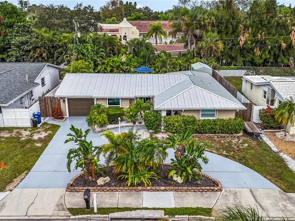 3215 BAYSHORE GARDENS PARKWAY, BRADENTON, FL 34207