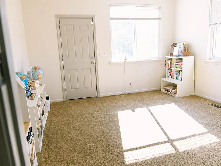 12032 S Bluff View Dr — Photo 23