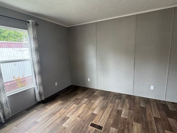 2800 W Memorial Dr #75